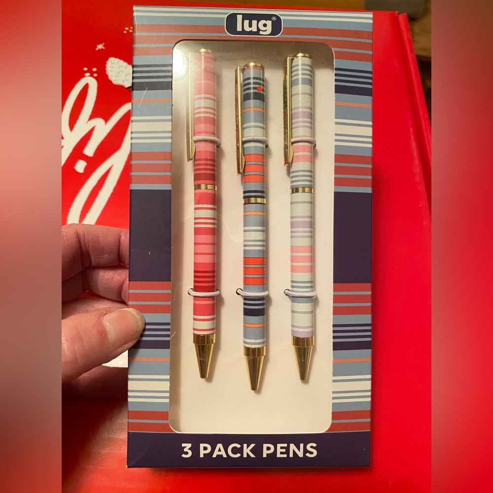 ✍️ Lug SET of 3 pens. NWT. Love Stripe